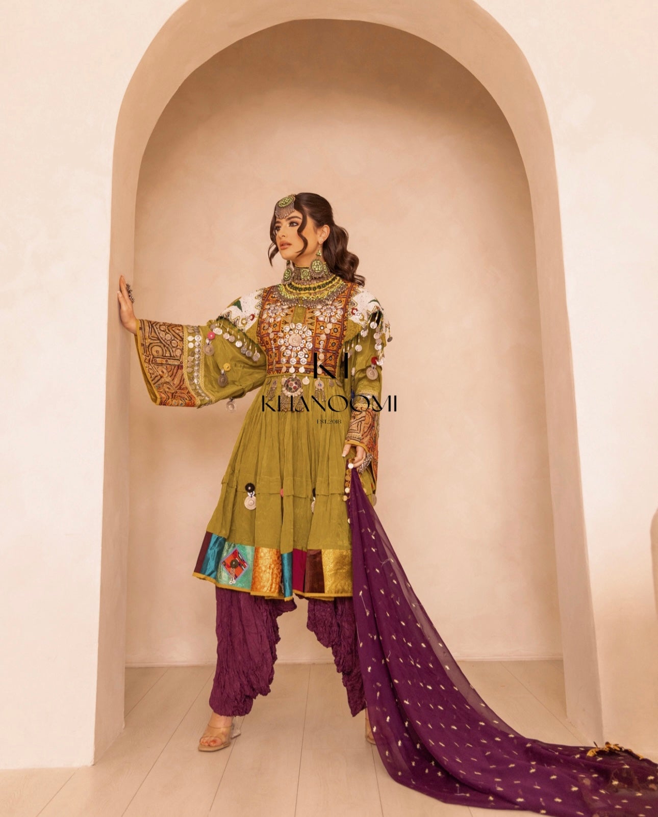 Laili Mitan - Short Olive